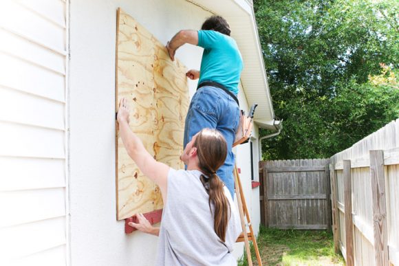 Board up services in Chicago